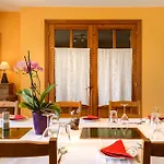 Casa Sarasa Casa rural *
